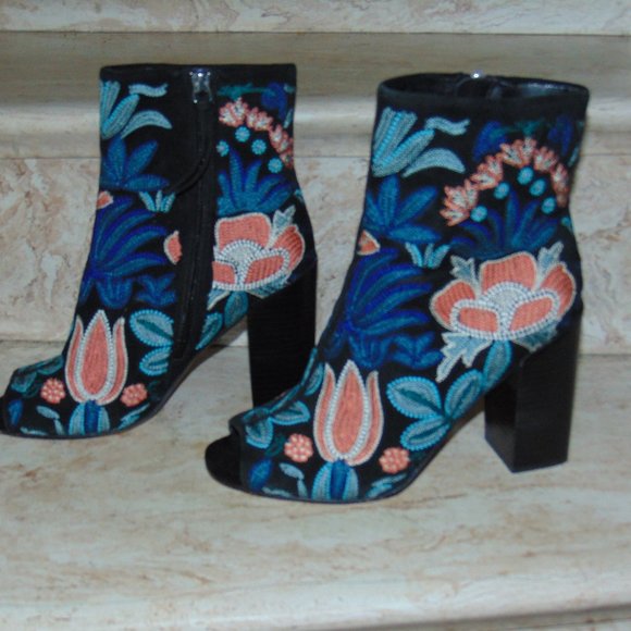 Rebecca Minkoff Black Teal Peach Billie Floral Embroidered Peep Toe Bootie Sz 8M - Picture 4 of 9